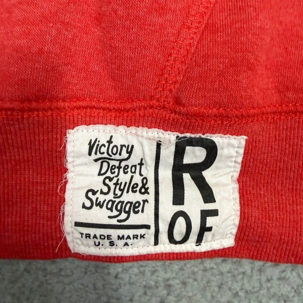 Roots Of Fight features polyester pit